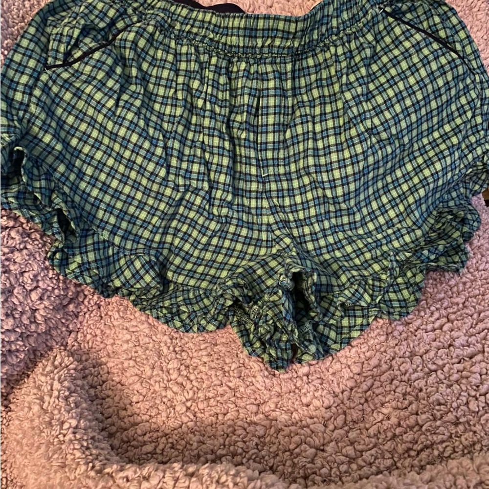 Aerie Green Plaid Ruffle Pajama Shorts